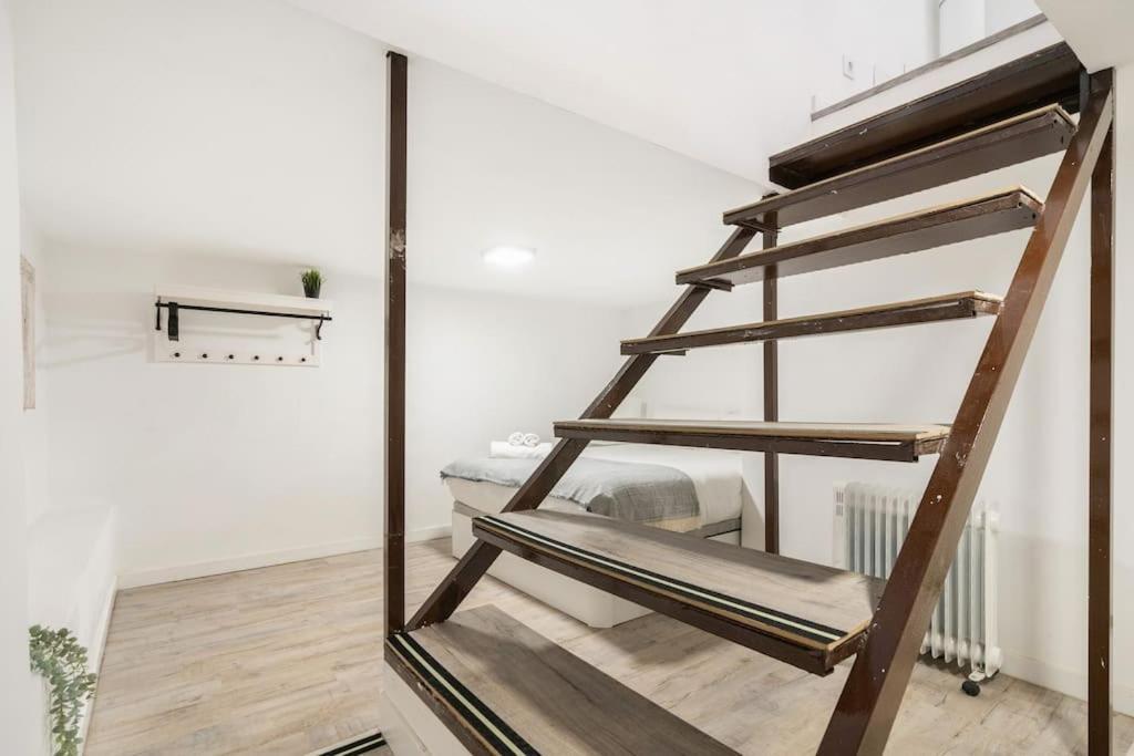 Апартаменты Charming Flat In Madrid-Rio Экстерьер фото