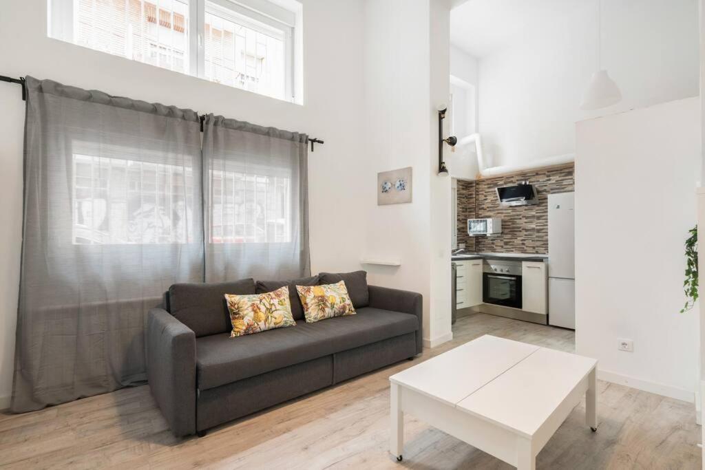 Апартаменты Charming Flat In Madrid-Rio Экстерьер фото